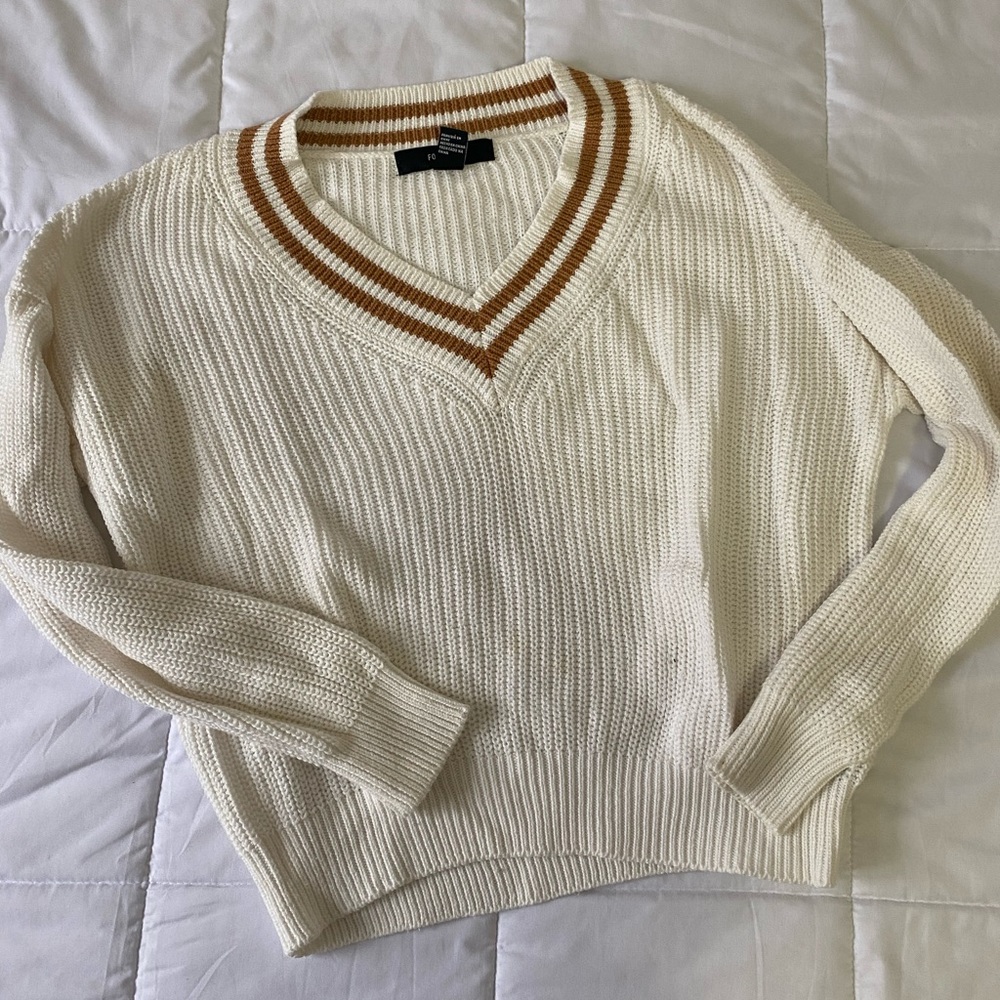 V NECK SWEATER